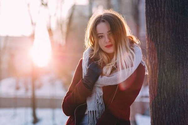Les accessoires indispensables pour un look automnal réussi